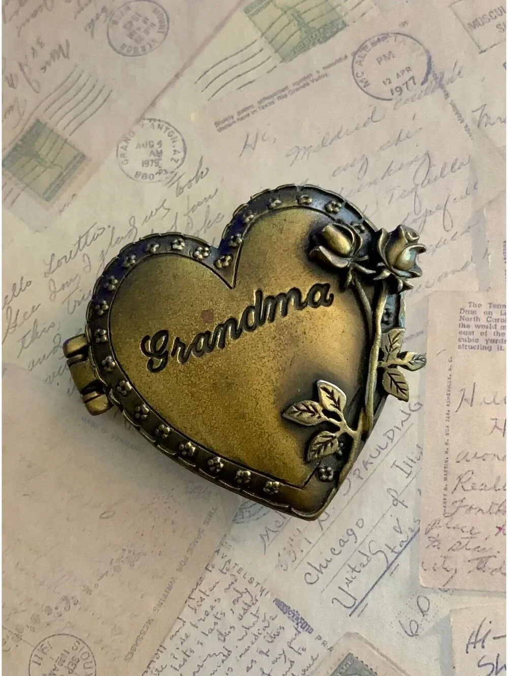 Vintage Signed JJ Grandma Heart Locket Brooch Pin Roses Floral Engraved